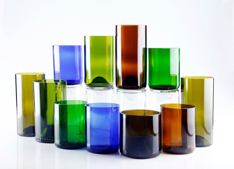 vasos de botellas recicladas