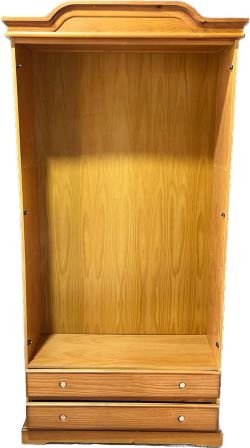 vitrina de pino antes de restaurar